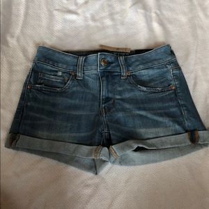 Light wash American eagle shorts
